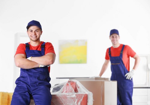 Removal van loading safety and team preparation