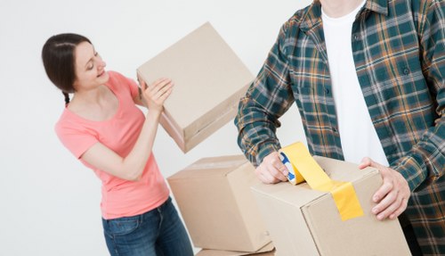 Preparation checklist and moving supplies for home removals