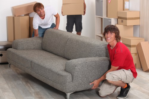 Efficient moving support with a removal van in Kingston upon Thames